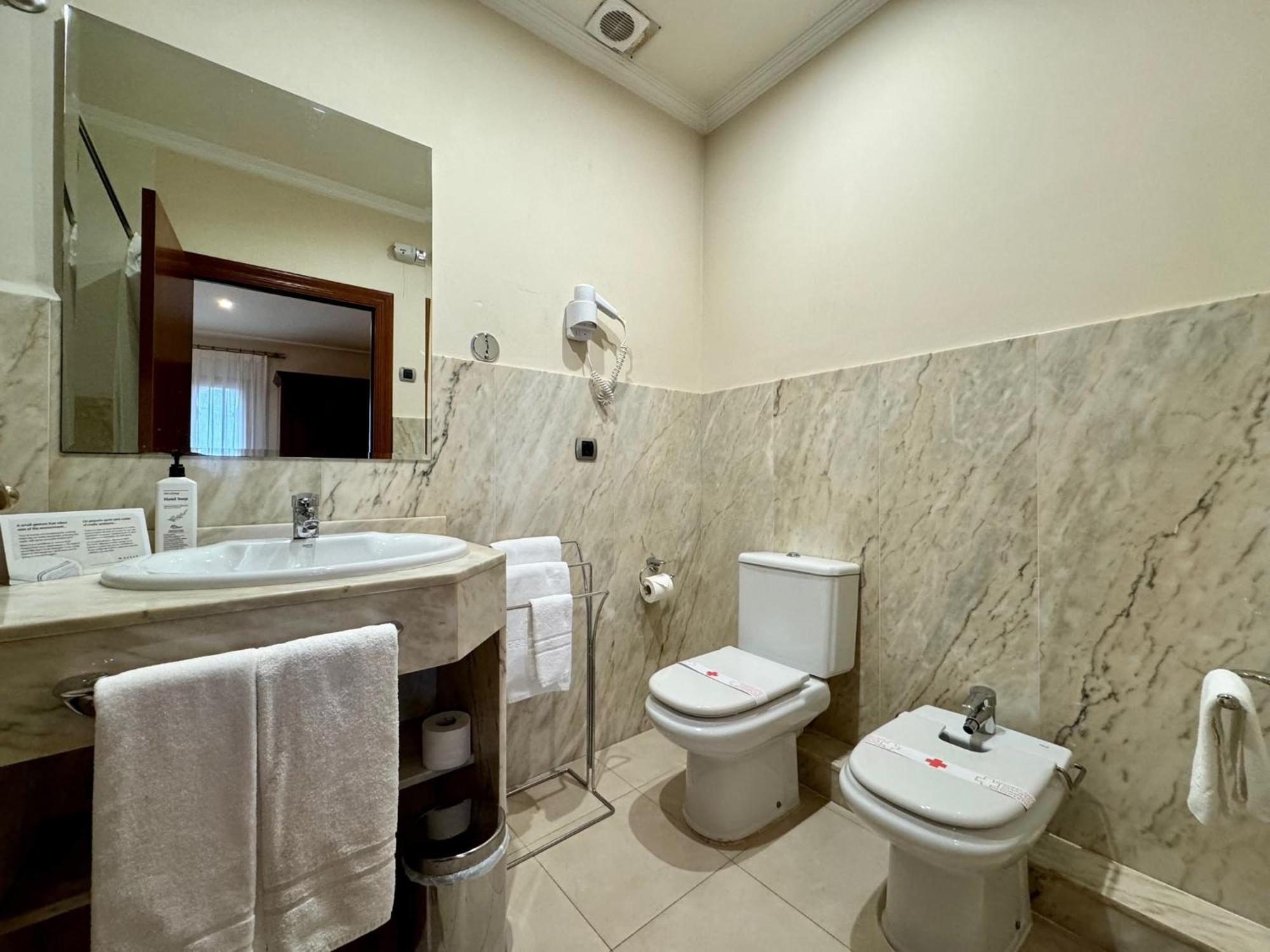 Hotel Kazar Ontinyent Exterior foto