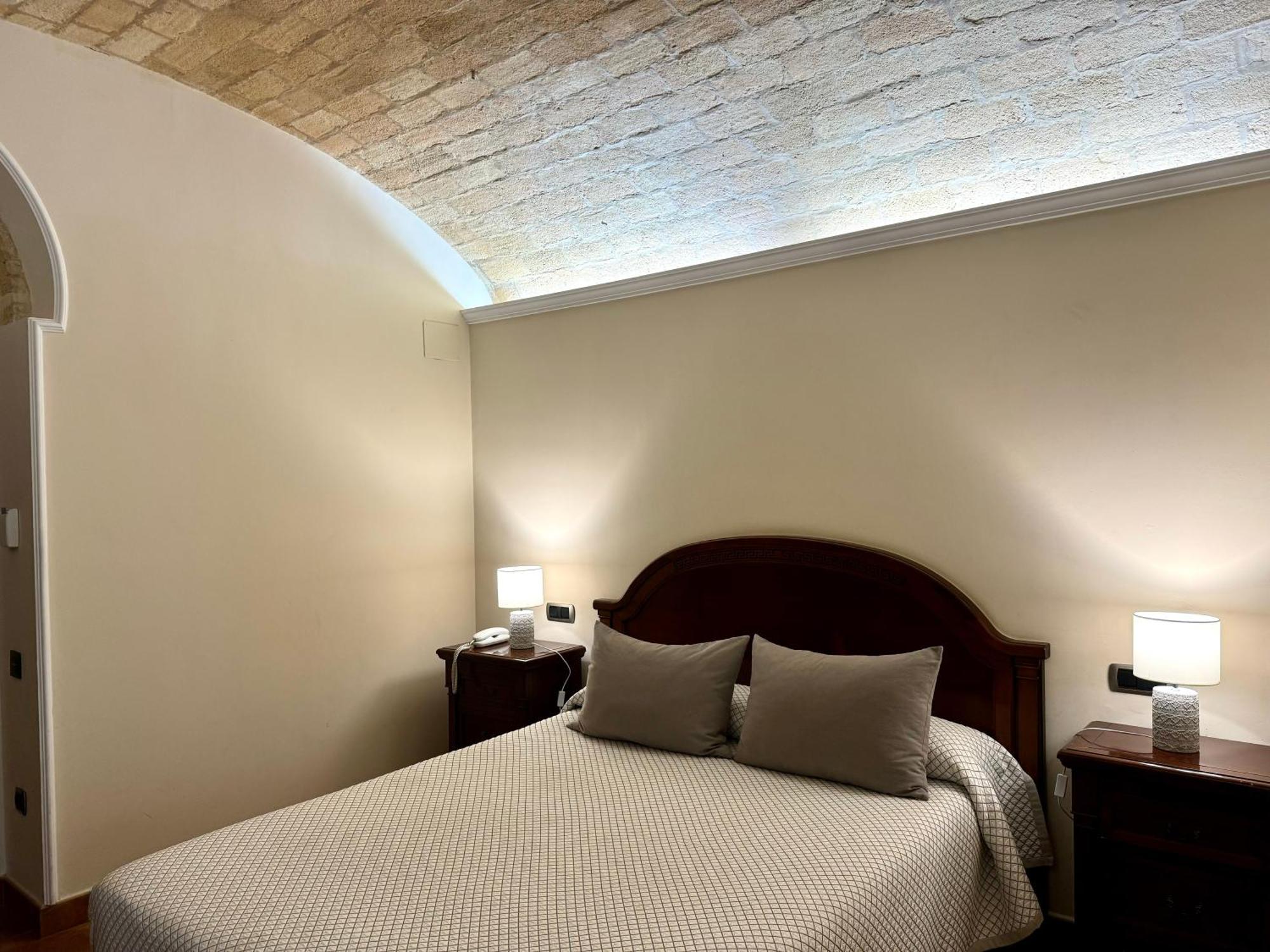 Hotel Kazar Ontinyent Exterior foto