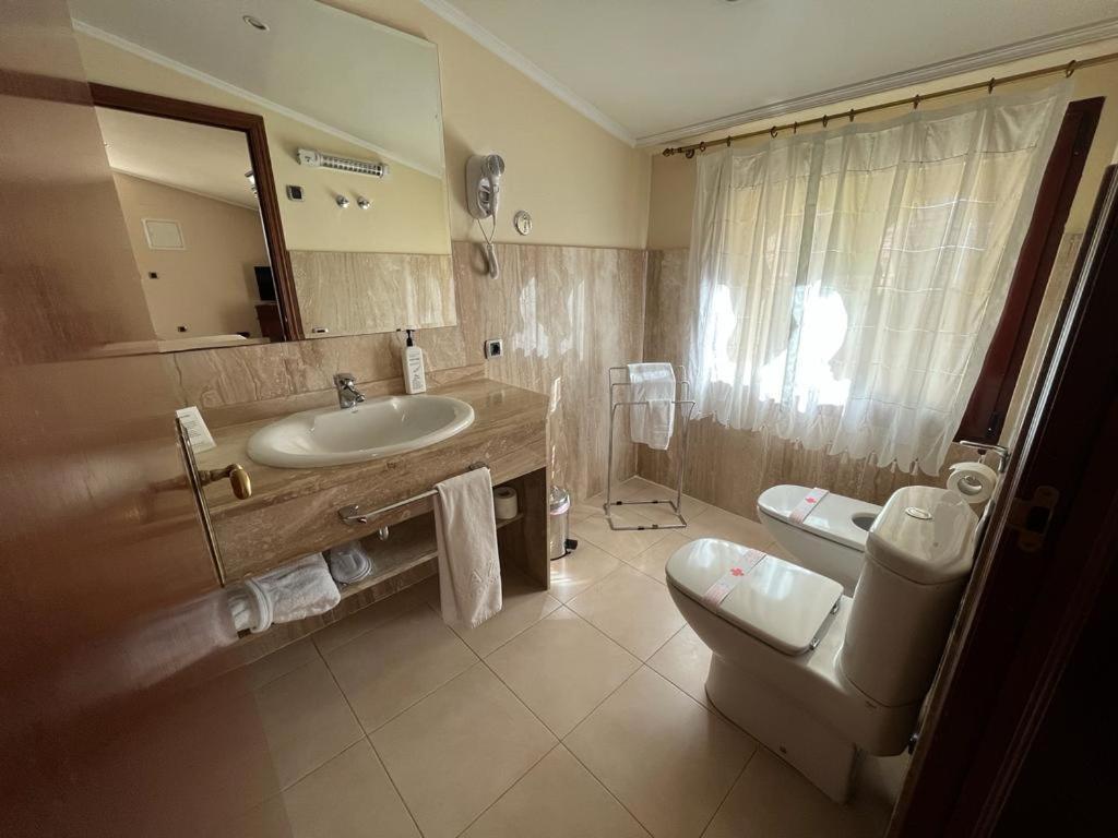 Hotel Kazar Ontinyent Exterior foto